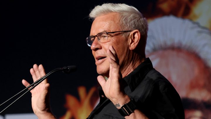 Eric Bischoff explica el cambio de lugar de WrestleMania de WWE
