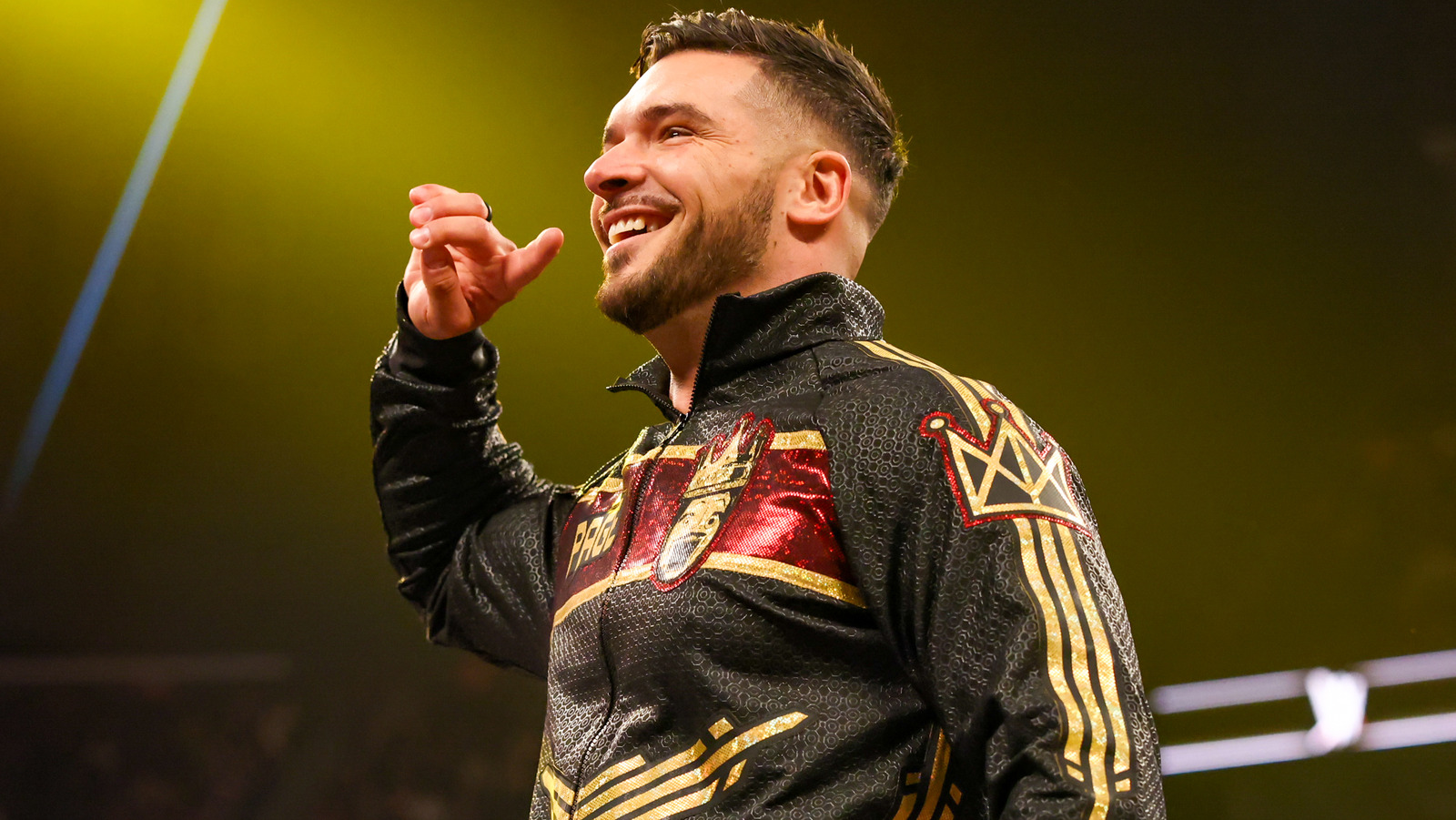 Ethan Page que se dirige a los mundos chocan como WWE NXT NA Champion