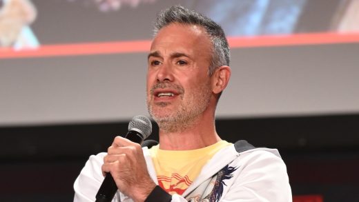 Freddie Prinze Jr. dice que esta estrella de la WWE es un cruce entre Randy Orton y Bray Wyatt