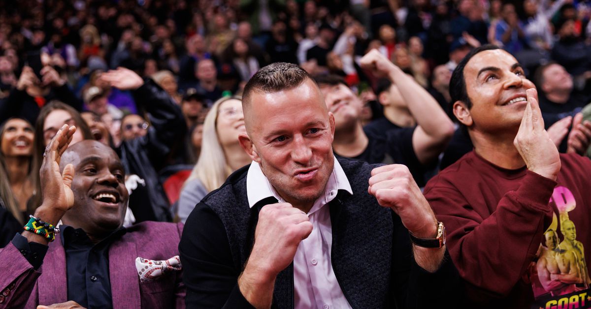 Georges St-Pierre abierto al cinturón de envoltura alrededor de la cintura del ganador del evento principal de UFC 315