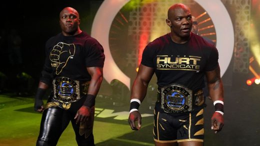 Hurt Syndicate Retener títulos de etiquetas AEW al doble o nada con MJF de pie en el ring