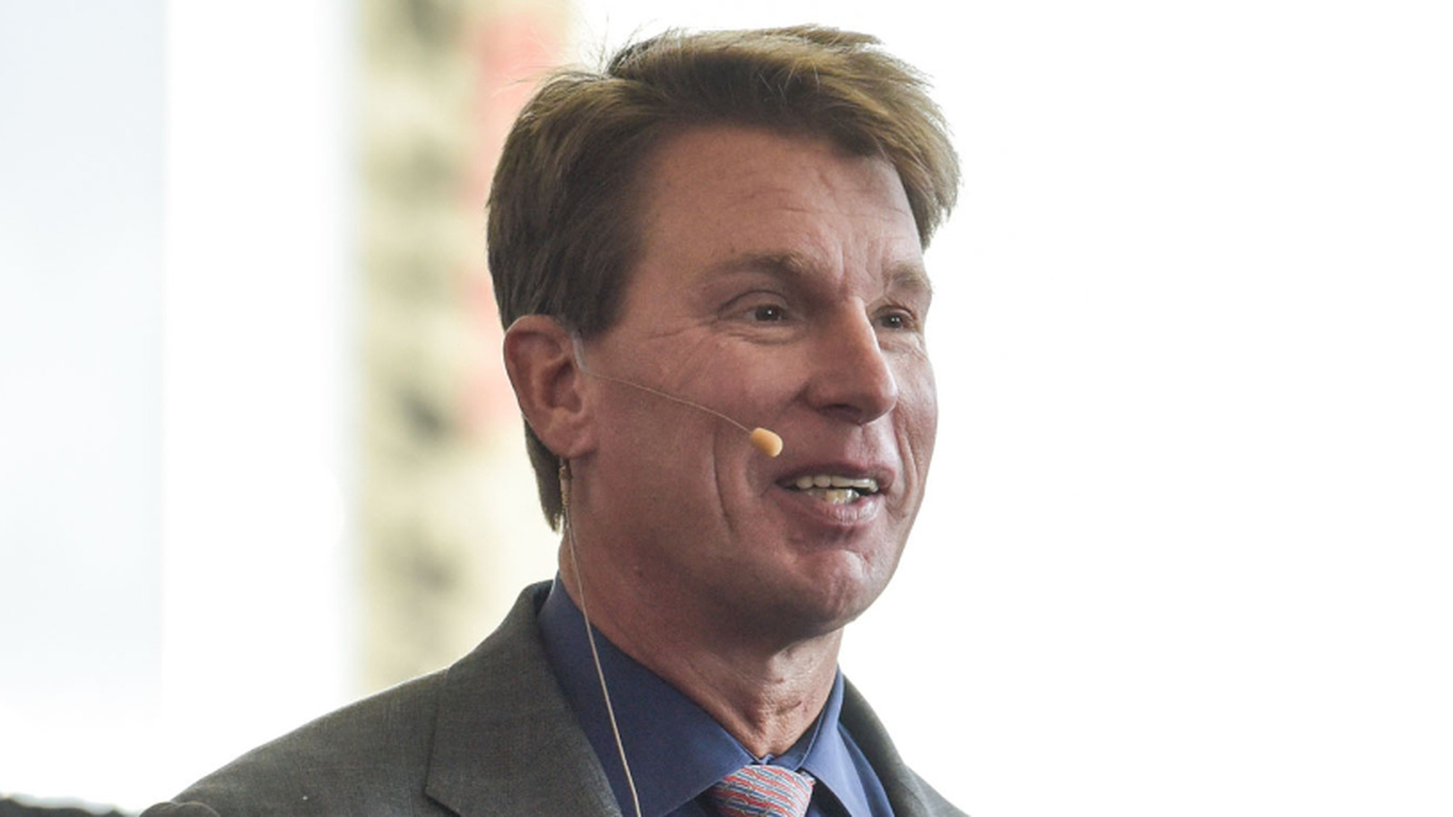 JBL evalúa la aparente tensión entre el rock & triple H en la WWE de 'Alpha Males' en WWE