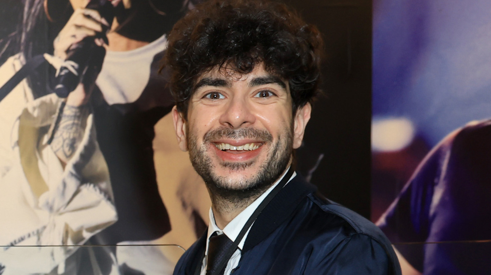 Jim Ross de AEW explica cómo Tony Khan puede ser "demasiado amigable", está en un lugar difícil