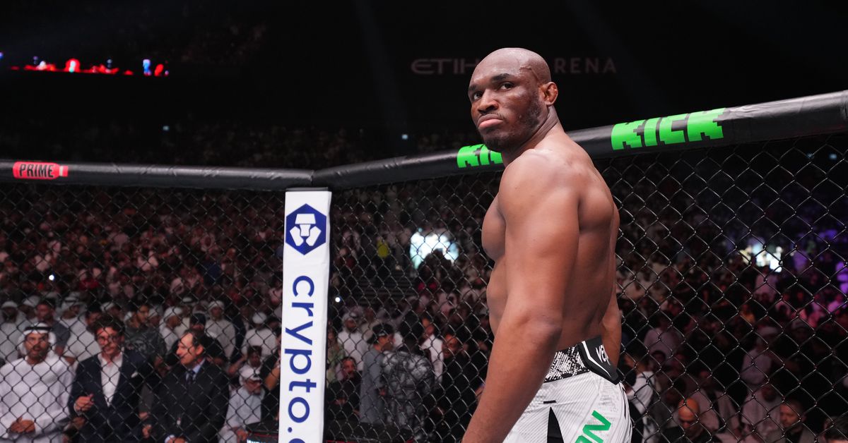 Kamaru Usman en Belal Muhammad: 'Probablemente tengas que tener seguridad' en el backstage con nosotros en el evento UFC
