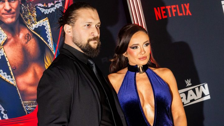 Karrion Kross de WWE envía amor de cumpleaños a la esposa Scarlett Burdeos