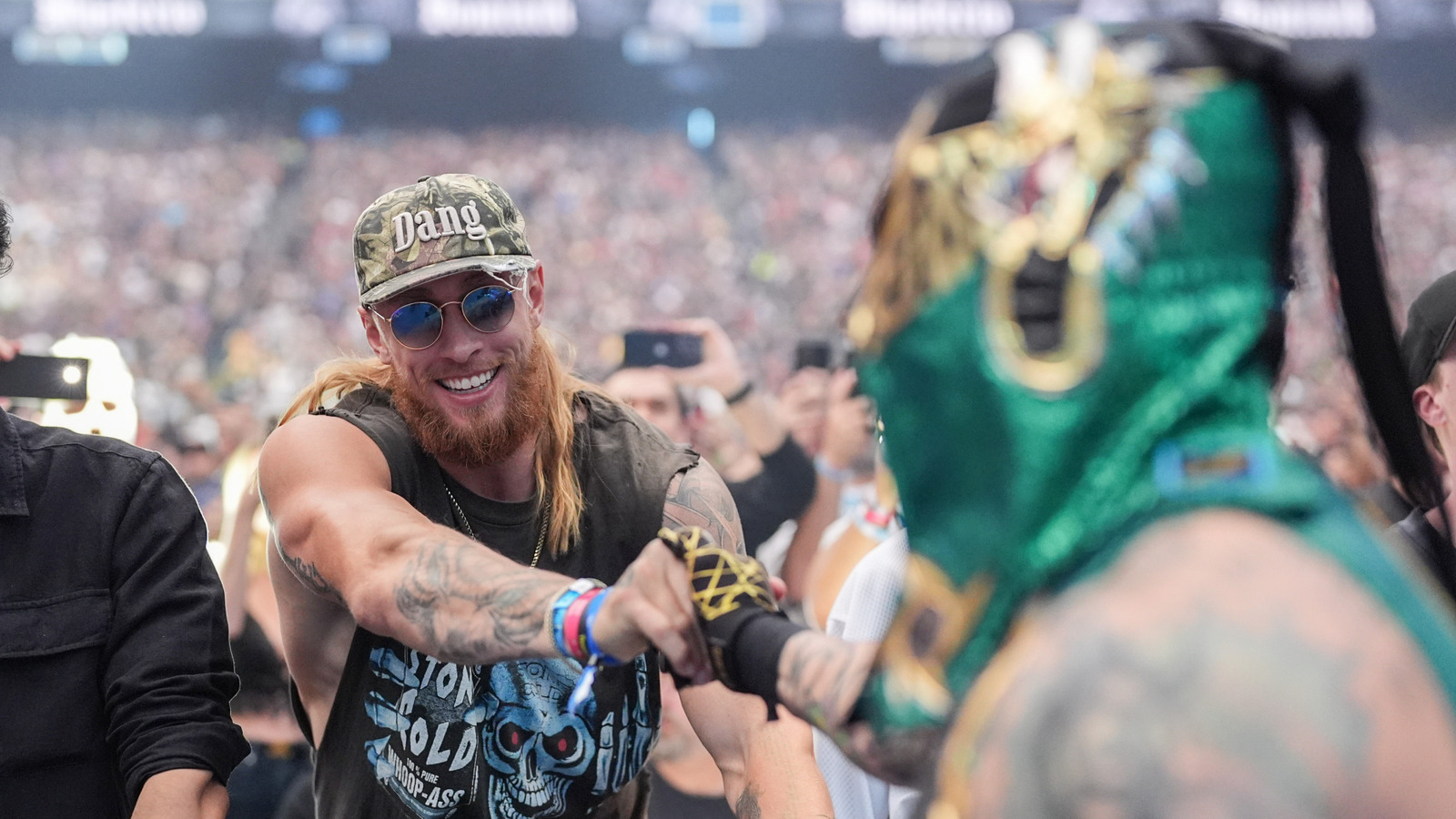 La estrella de la WWE Penta explica cómo llegó a ser la amistad con George Kittle de la NFL