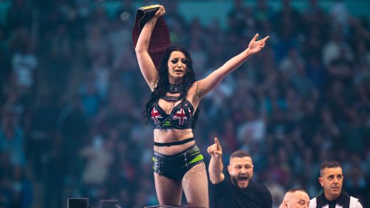 La ex estrella de AEW Saraya comparte la primera foto promocional, Rhea Ripley y otros luchadores se unen