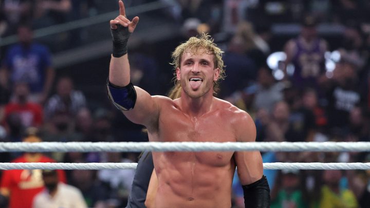 Logan Paul ataca a Jey Uso después de que WWE Raw sale del aire después del partido por el título mundial