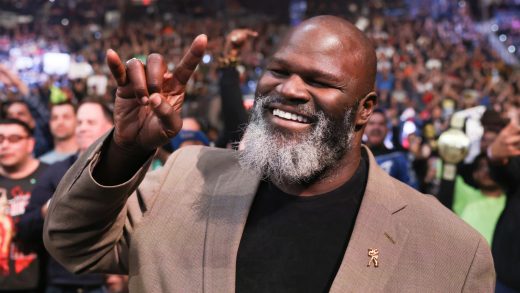Mark Henry nombra solo la salida de la ola reciente que lo "sorprendió"