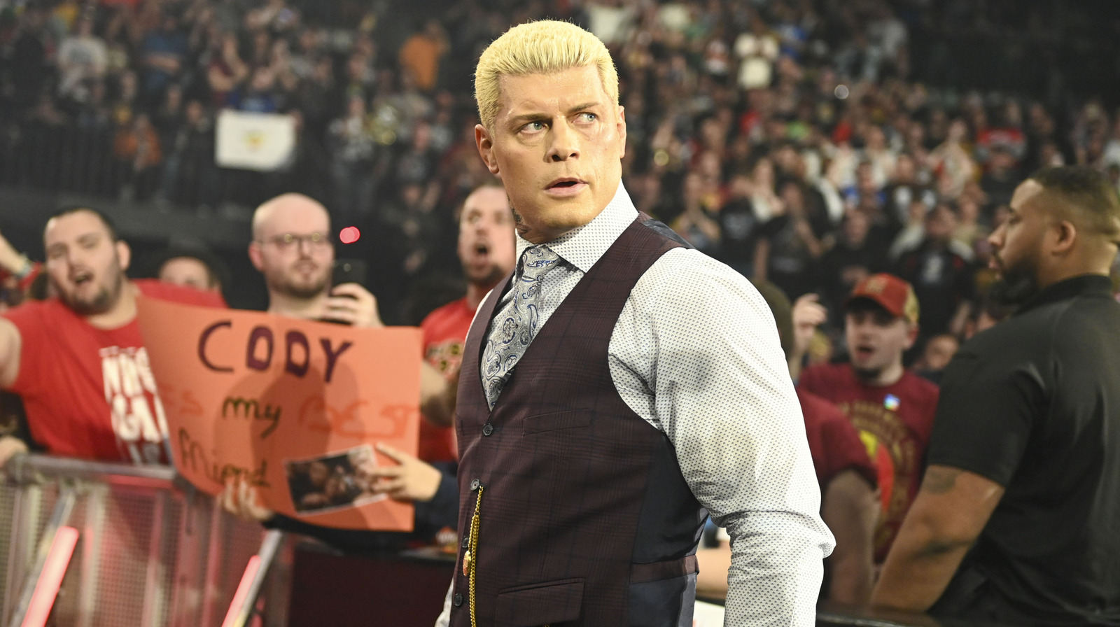 Noticias entre bastidores sobre si WWE planea convertir al ex campeón mundial Cody Rhodes Heel