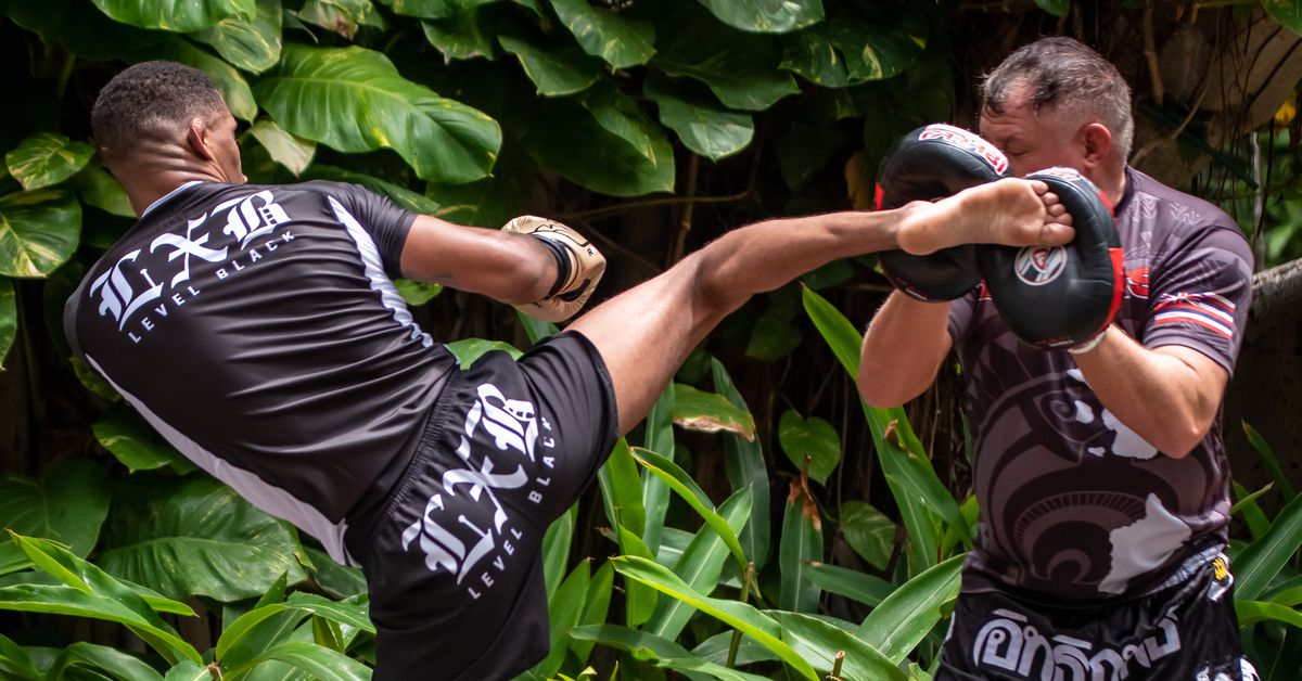 Nueva tarjeta principal de UFC 316 revelada después de firmar una mezcla de bellator Champ Patchy Mix