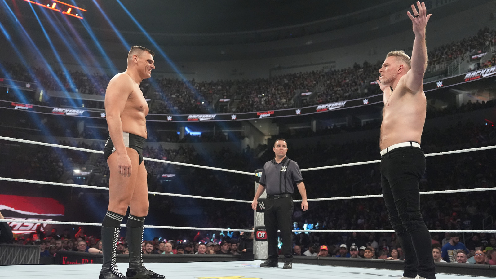 Pat McAfee comparte una imagen del cofre rojo brillante tras el partido con Gunther en WWE Backlash