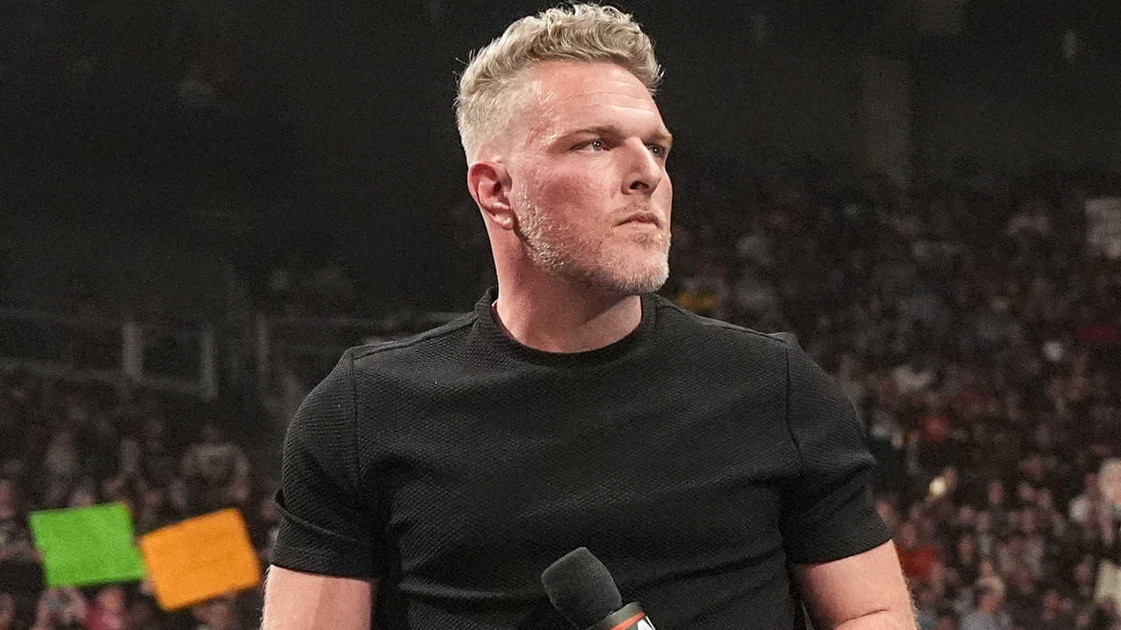 Pat McAfee de WWE detalla cómo se está preparando para las chuletas viciosas de Gunther en Backlash