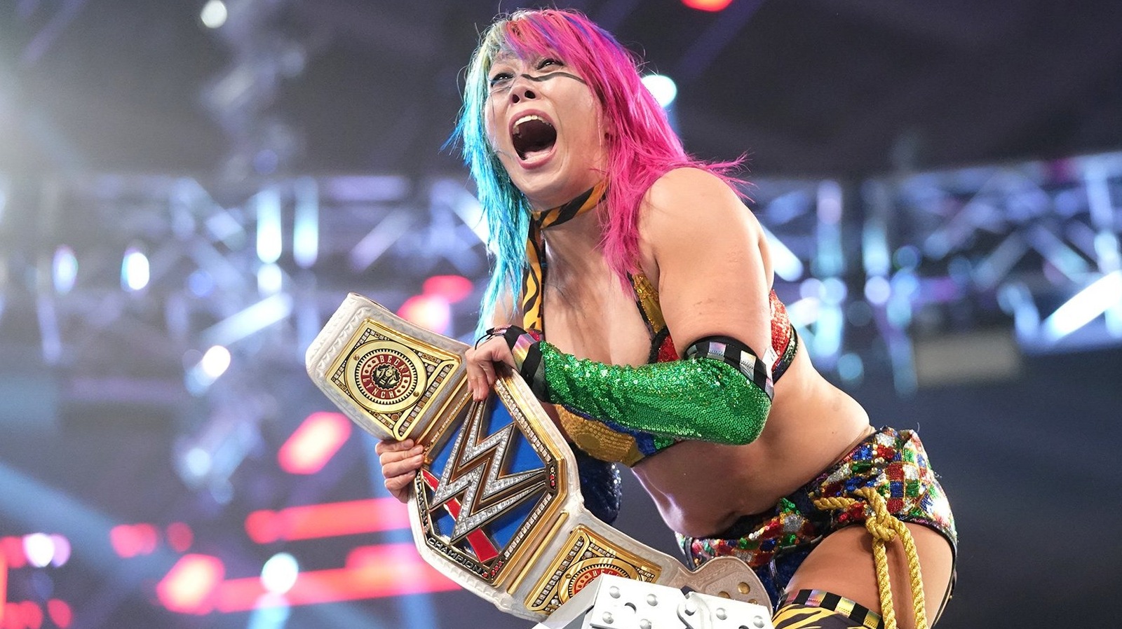 Quien tuvo el campeonato de triple corona de la corona femenina más rápida en la historia de la WWE