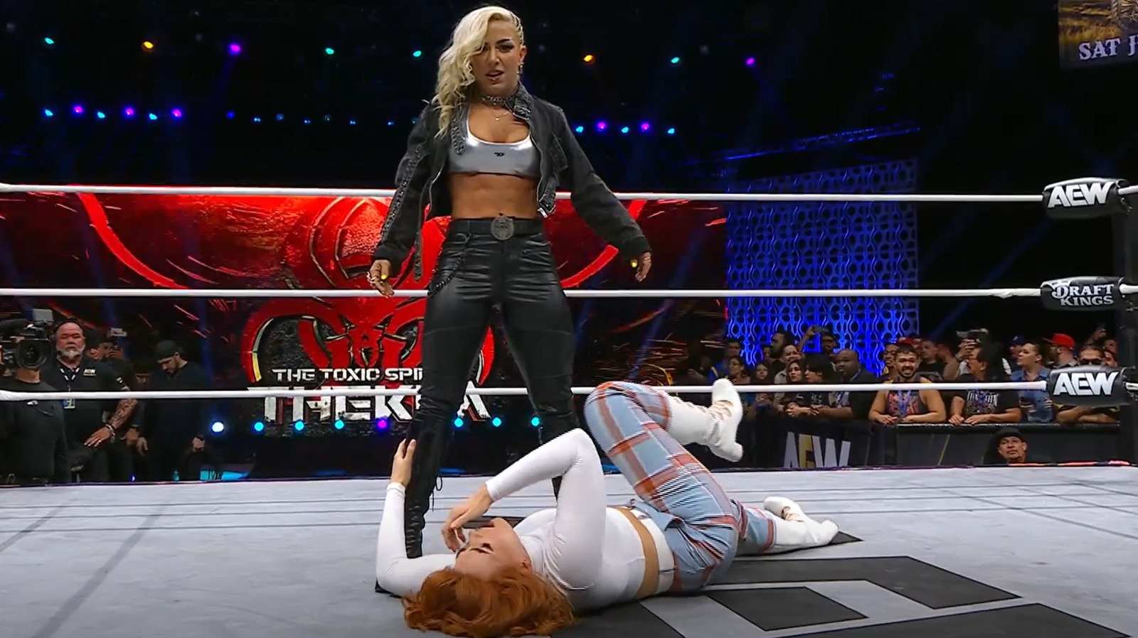 Stardom Star Thekla hace un debut sorprendente