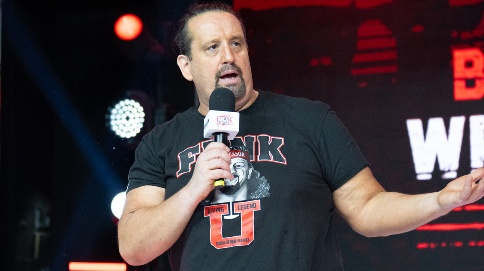 Tommy Dreamer cree que estas estrellas de la WWE están demasiado centradas en lo que está frente a ellas