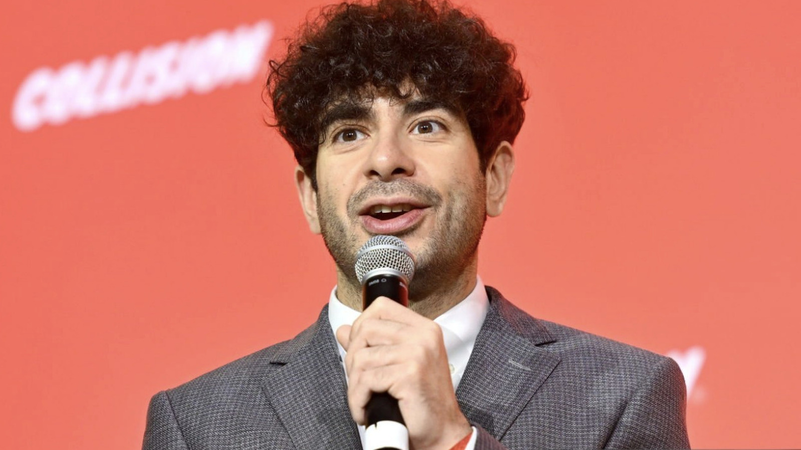 Tony Khan agrega un partido de camilla de solteros a una tarjeta AEW Double o Nothing