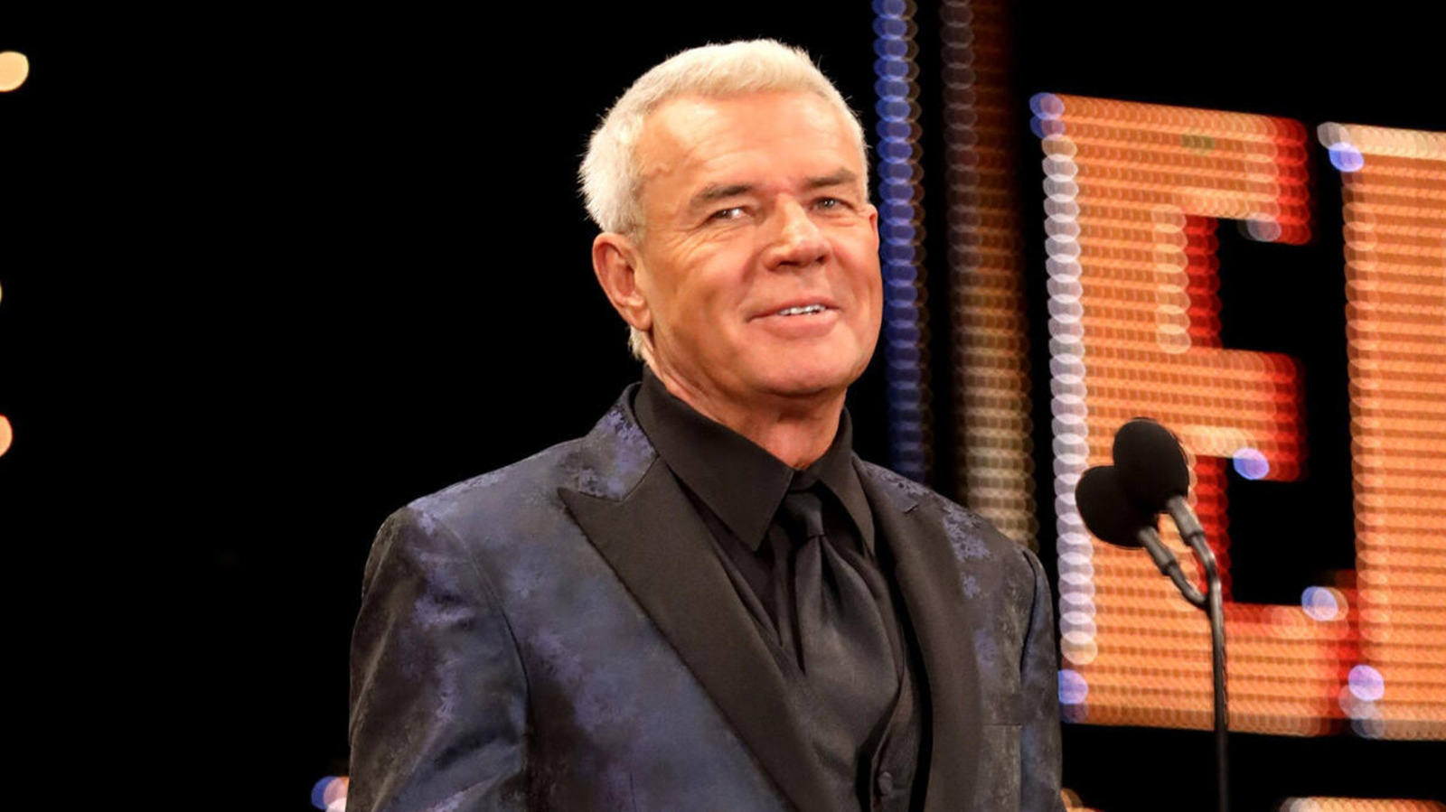 WWE Hofer Eric Bischoff cree que el ex campeón estadounidense es como 'si AI produjo un luchador'