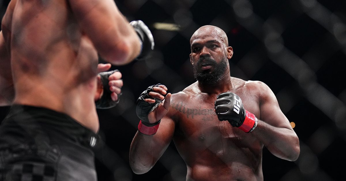 'Él volverá': los profesionales reaccionan a la jubilación de Jon Jones de UFC