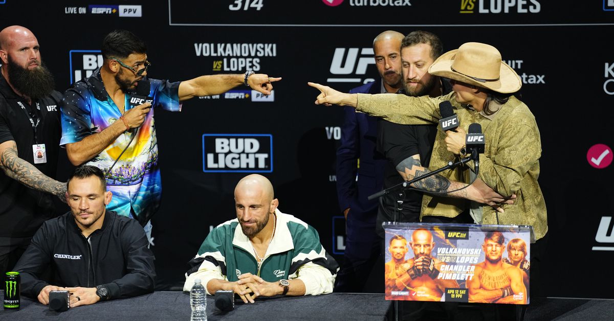 'Prefiero pelear contra él en la maldita calle': Yair Rodríguez, Diego Lopes van de un lado a otro sobre Noche UFC