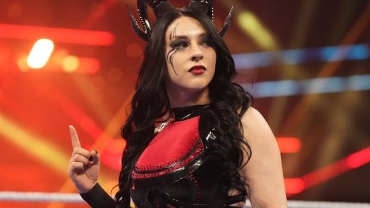 Booker T sugiere el cambio de nombre para la estrella de la WWE Stephanie Vaquer's Devil's Beso