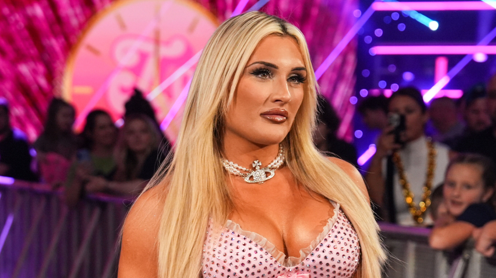 Bully Ray evalúa el Heel Vs. del campeón de la WWE Tiffany Stratton vs. Alineación de Babyface