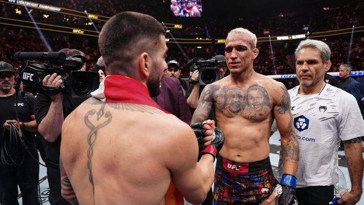 Charles Oliveira lanza la primera declaración después de sufrir una derrota brutal de Knockout ante Ilia Topuria en UFC 317