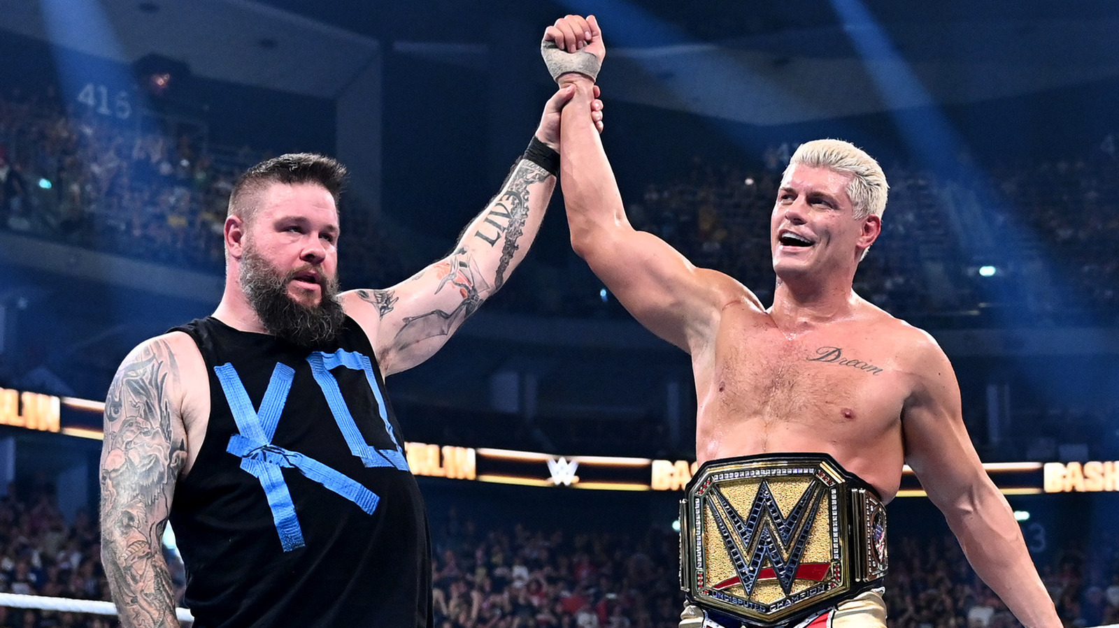 Cody Rhodes dice que Kevin Owens lo ayudó a hacer que la lista de personas enfrentara después de salir de la WWE