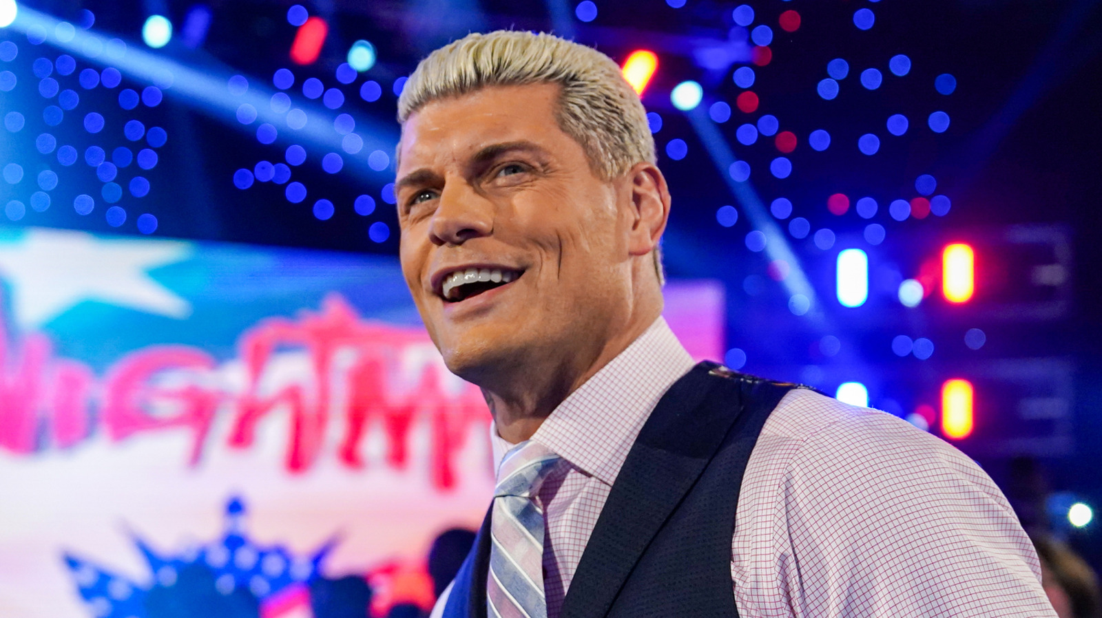Cody Rhodes recuerda al sacerdote Damian de WWE cuidando de él mientras está enfermo en la gira