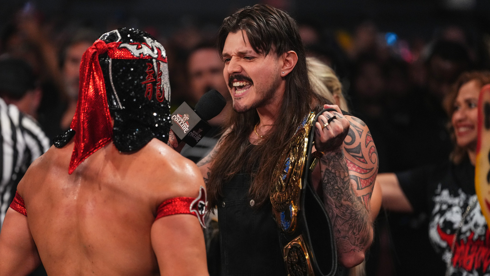 Dominik Mysterio de WWE comparte un raro momento de respeto por la leyenda de la lucha libre