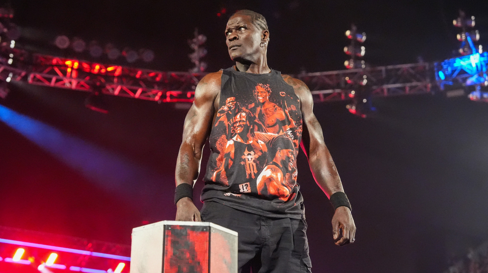 El Salón de la Fama de la WWE llama a R-Truth regresando a la compañía un 'acto de Dios'