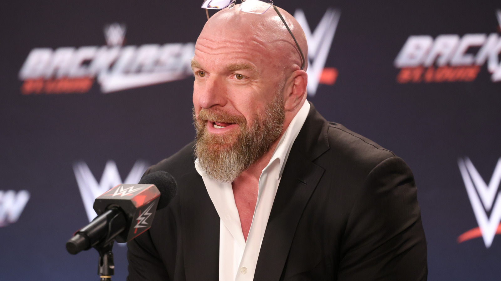 Enorme nombre establecido para regresar en WWE Raw y comenzar la historia de la jubilación