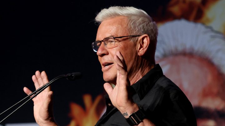 Eric Bischoff se dirige a la posición de un jefe de Tony Khan de ser una 'marca Challenger'