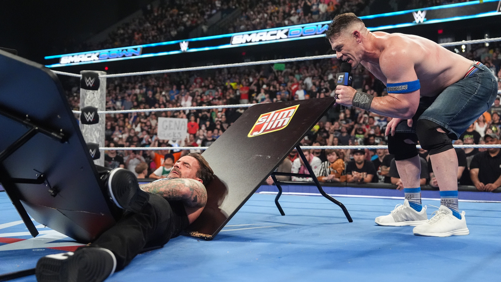 Informe detrás del escenario sobre cuándo los fanáticos de la WWE pueden esperar una respuesta punk de CM a John Cena