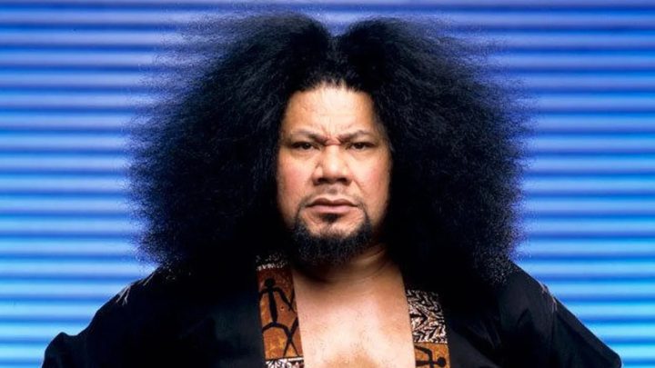 JBL llama a esta estrella de la WWE un 'rito de pasaje' como solía ser Haku