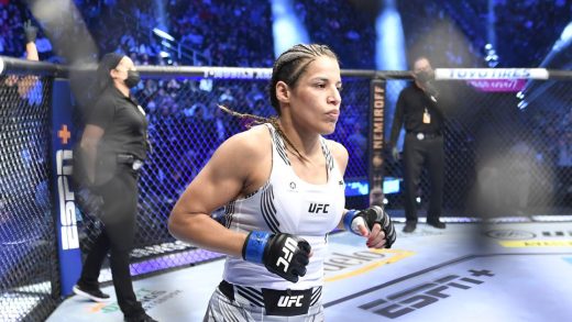 Jon Anik: 'Nasty f*cking pr*ck' Julianna Pena siendo contada nuevamente contra Kayla Harrison en UFC 316