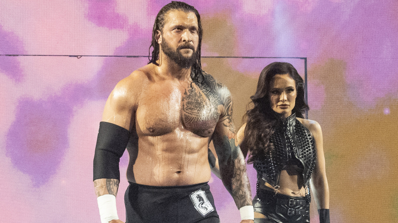 Karrion Kross discute avanzar después de que WWE lanzó AOP