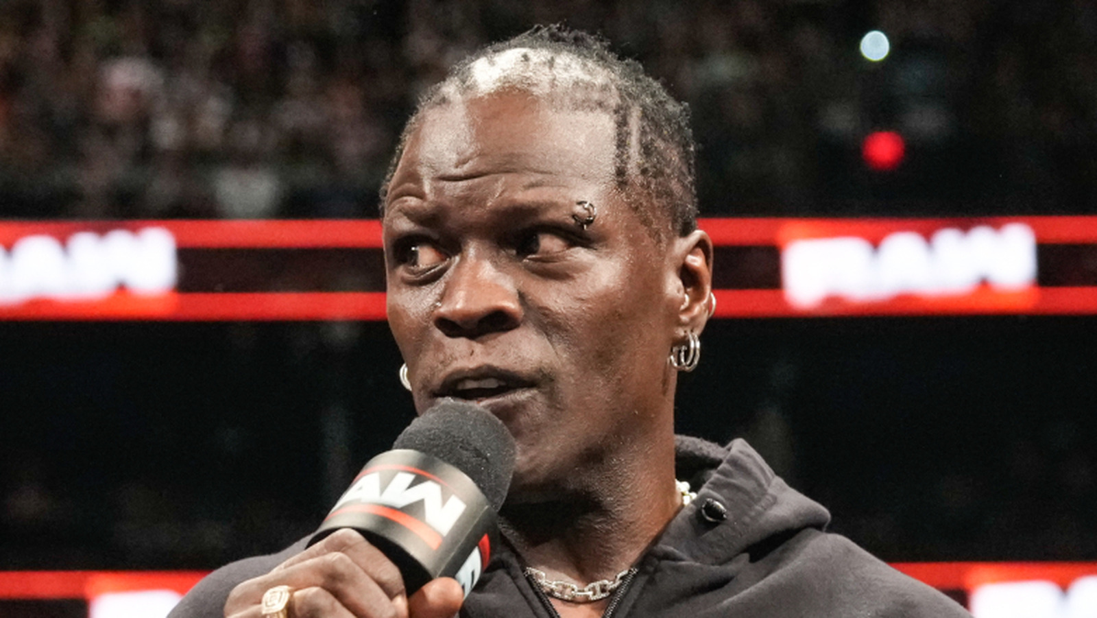Kevin Nash no compra esta historia sobre la situación de WWE-R-Truth