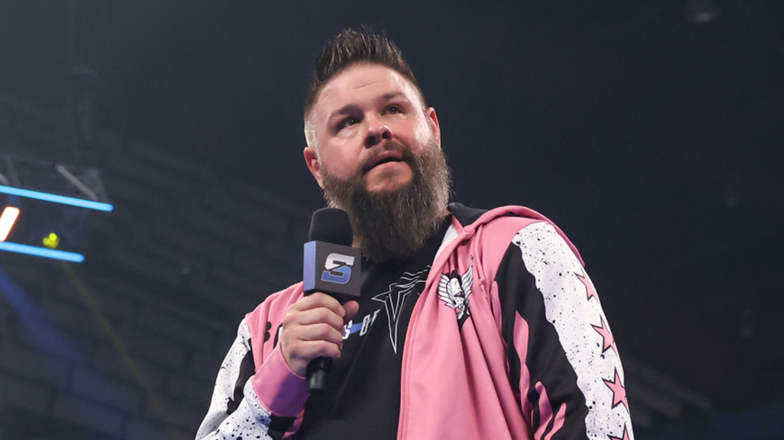 Kevin Owens de WWE dice que rechazó el emparejamiento en pantalla con este ex campeón mundial
