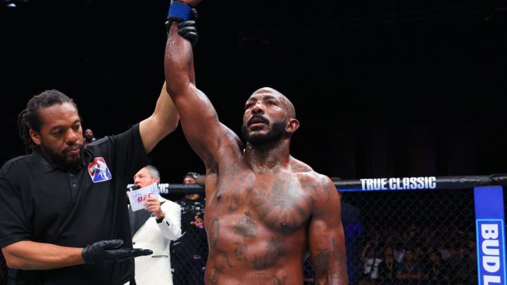 Khalil Rountree revela que destrozó el menisco 3 semanas antes de la victoria de UFC Baku sobre Jamahal Hill