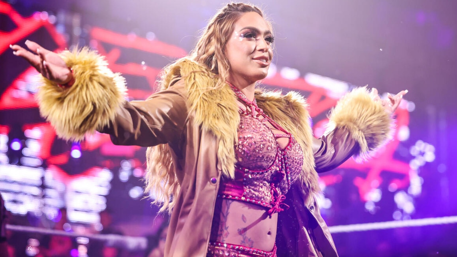 La ex estrella de la WWE, Elektra López, explica la conexión con la dinastía Anoa'i