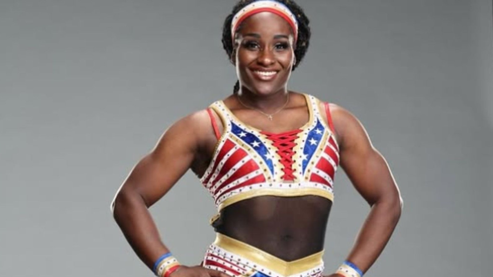 La ganadora de WWE LFG femenino, Tyra Mae Steele, hace un debut en el anillo