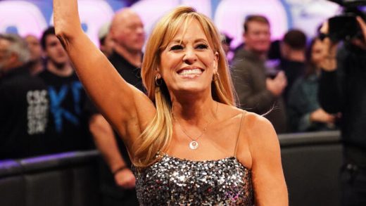 Lillian García anuncia que regresará al papel de locutor de WWE Ring para Worlds Collide