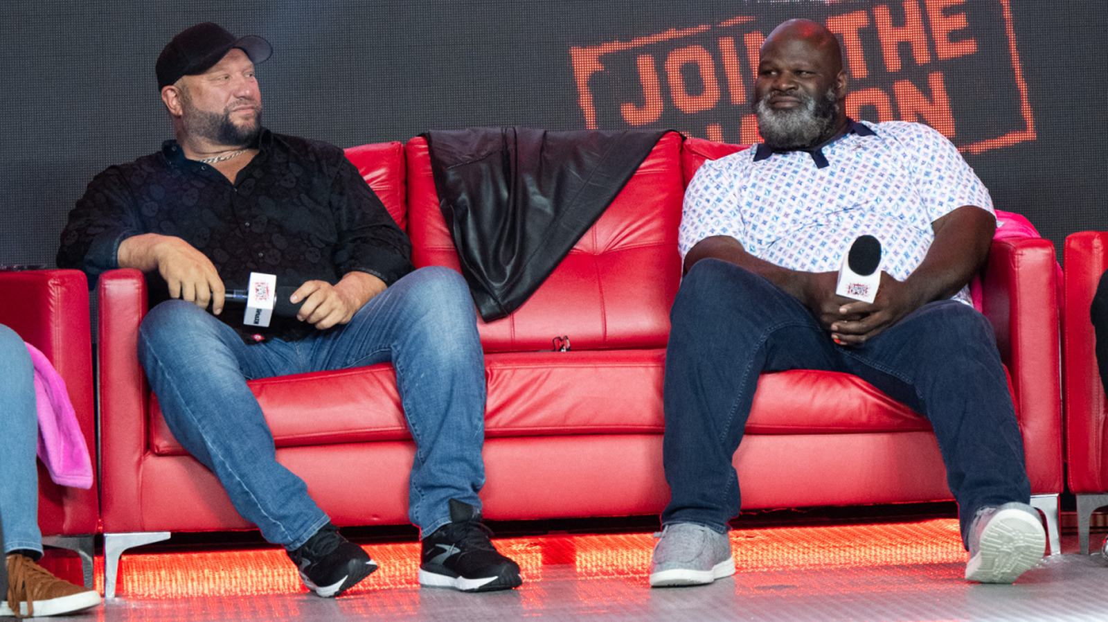 Mark Henry & Bully Ray Dirección WWE Smackdown Audiencia Cheering John Cena