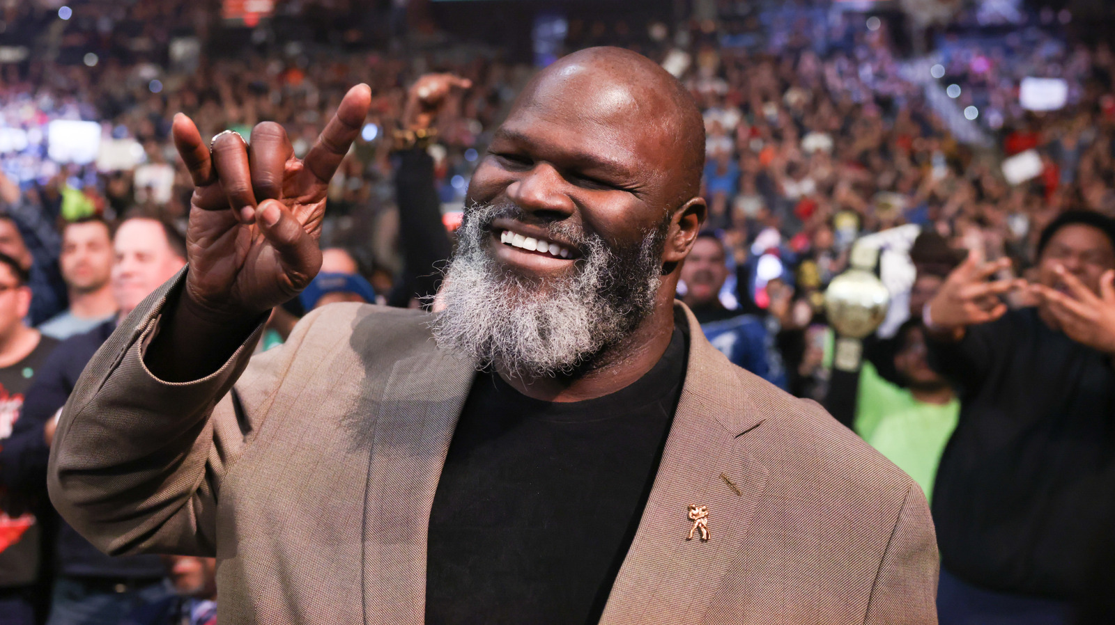 Mark Henry siente que está siendo engañado con esta partida de la WWE