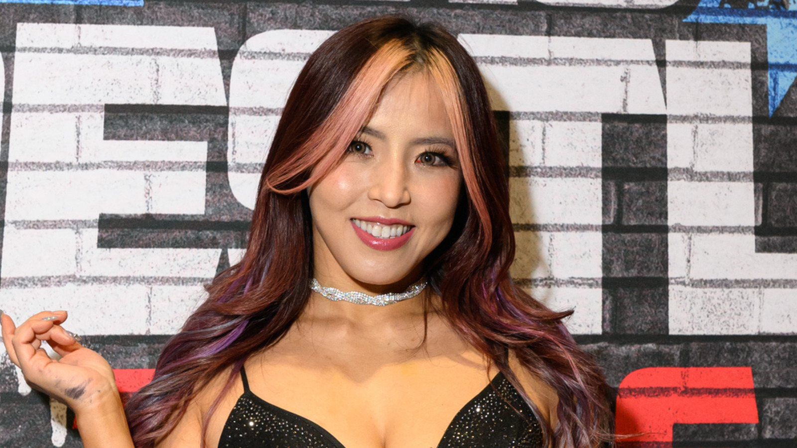 Mina Shirakawa de AEW desafió las expectativas de la familia de seguir a Wrestling Dream
