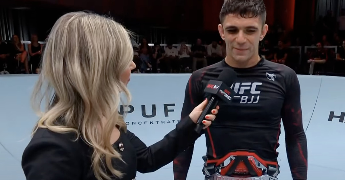 Mira Mikey Musumeci reclamar el título inaugural de UFC BJJ Bantamweight con sumisión de tacón