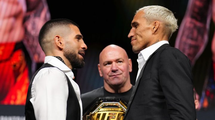 Mira a Ilia Topuria, Charles Oliveira intercambia palabras durante el enfrentamiento antes de UFC 317