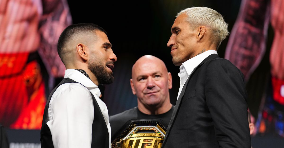 Mira a Ilia Topuria, Charles Oliveira intercambia palabras durante el enfrentamiento antes de UFC 317