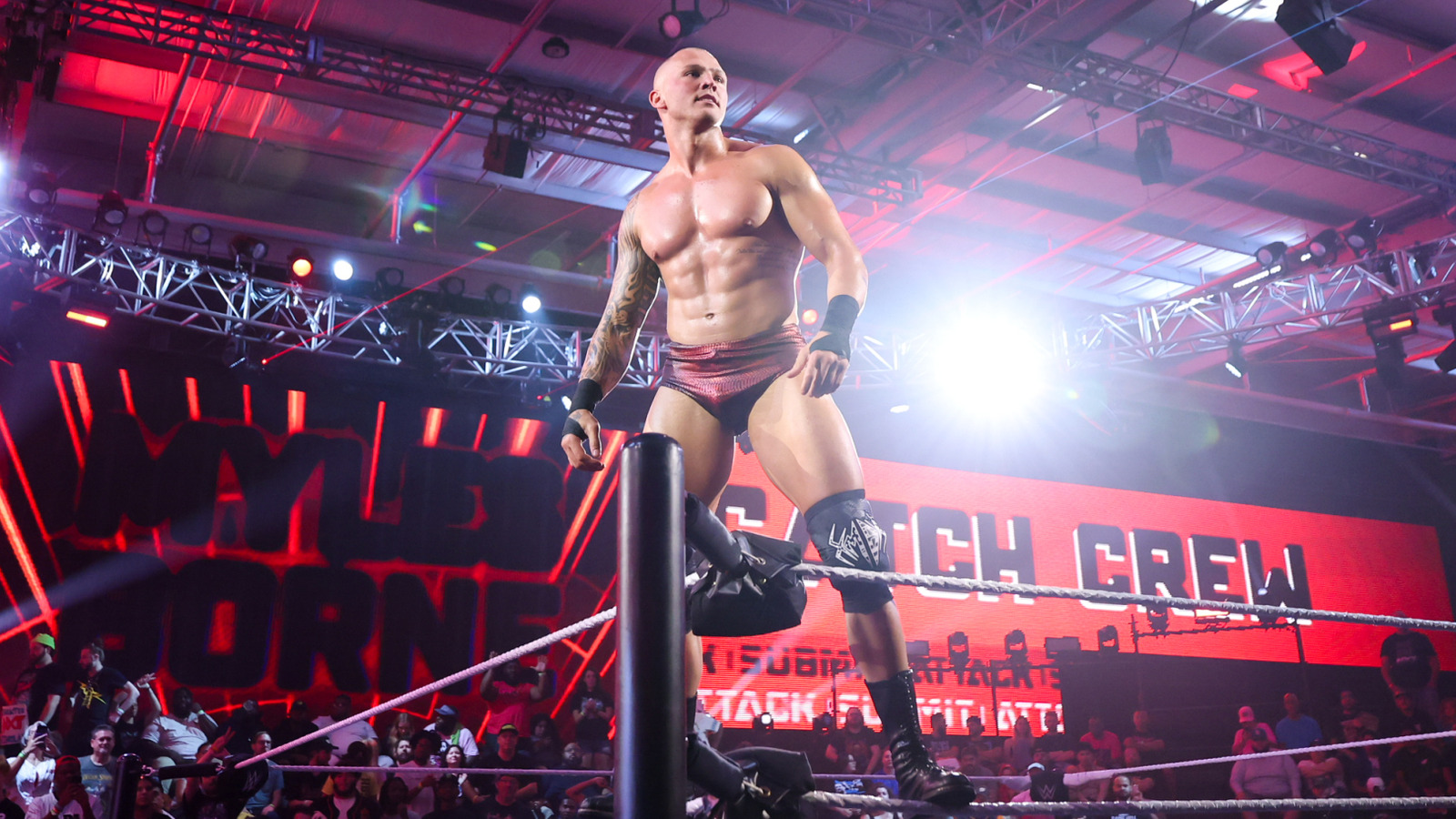 Myles Borne gana la libertad en rondas en WWE NXT